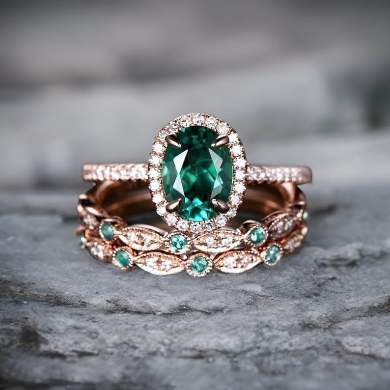 Three-in-one Emerald Laminated Ring