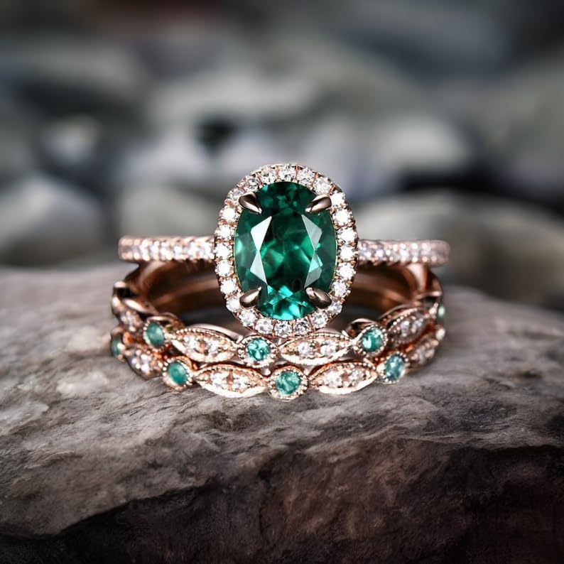 Three-in-one Emerald Laminated Ring